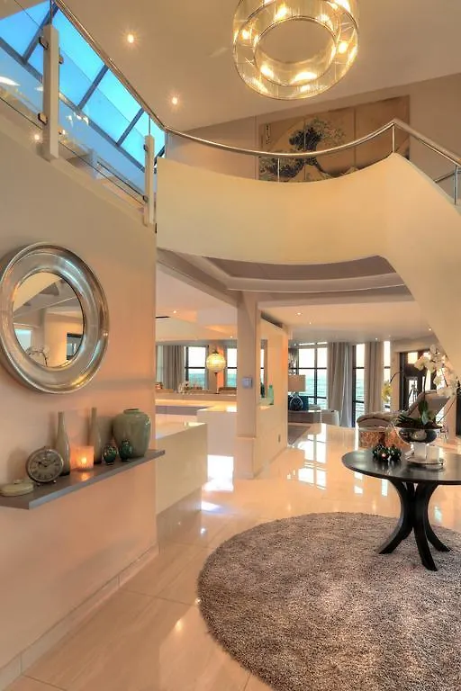 Ocean View Penthouse Apartment Strand